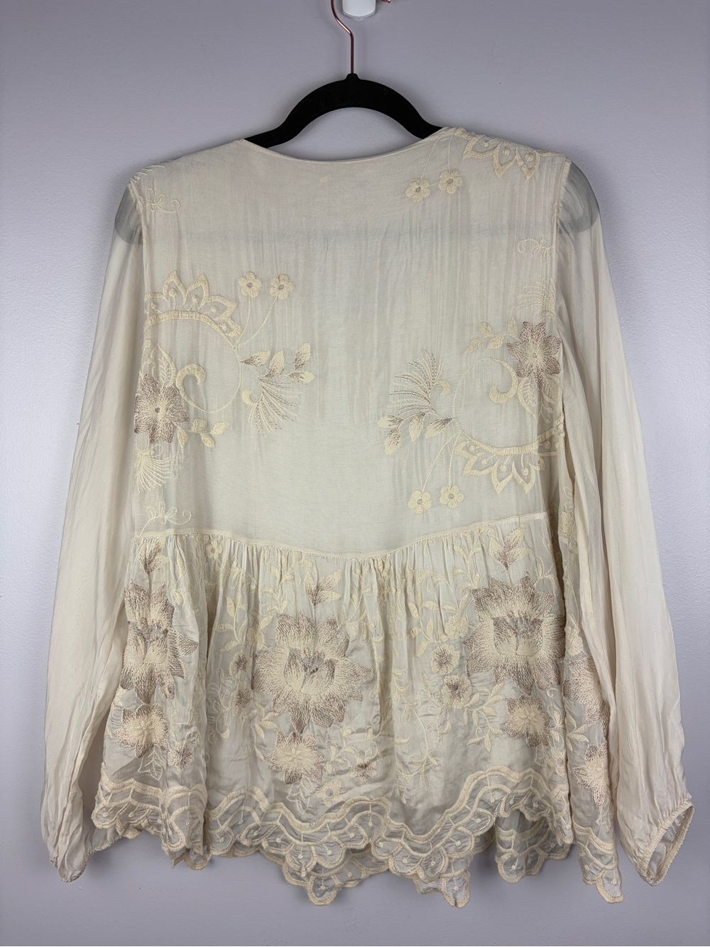 Angela Moda Italy Silk Embroidered Floral Boho Blouse Tunic Medium - Picture 15 of 16